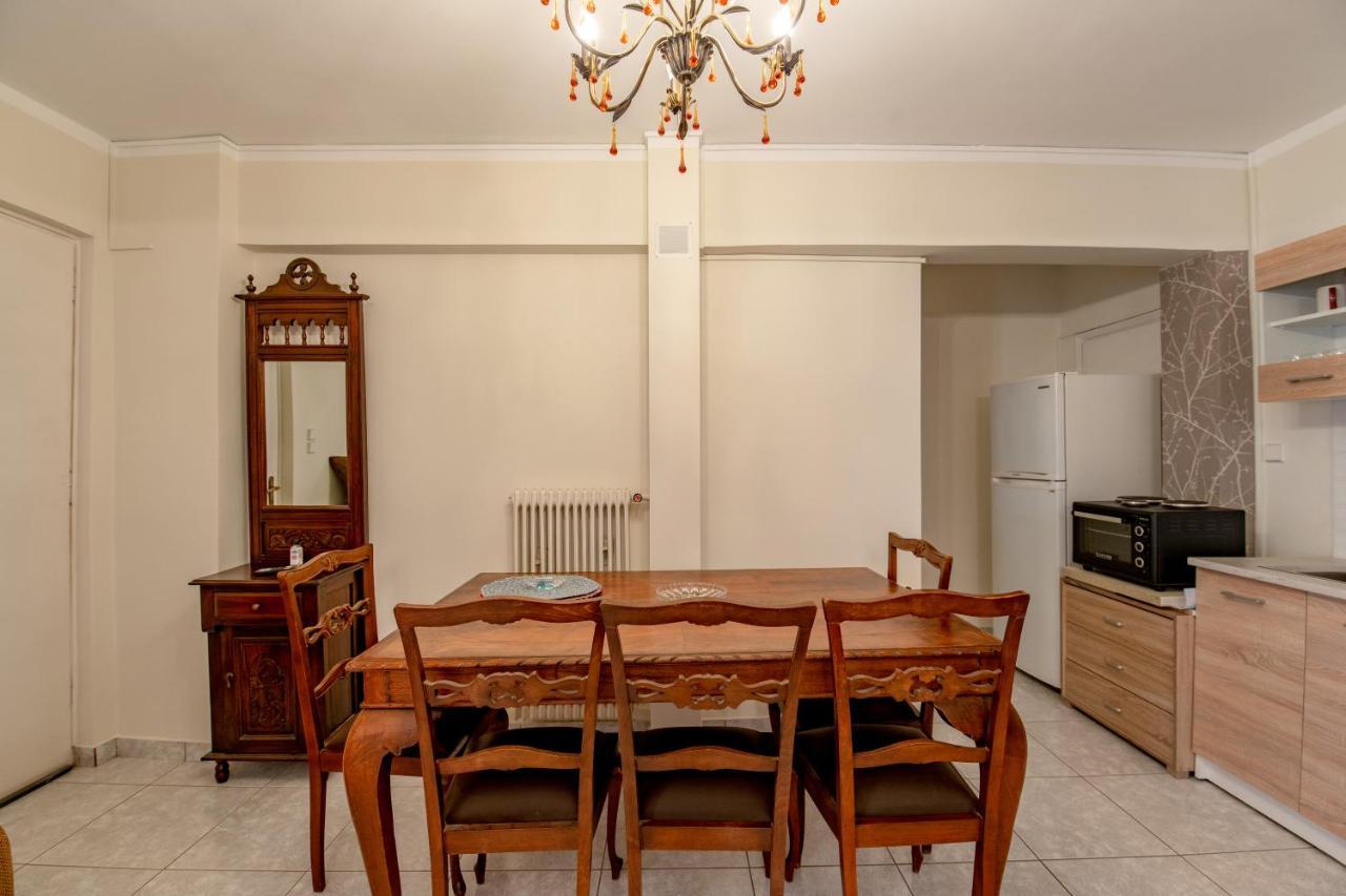 Evie'S Cozy Apartment Atenas Exterior foto