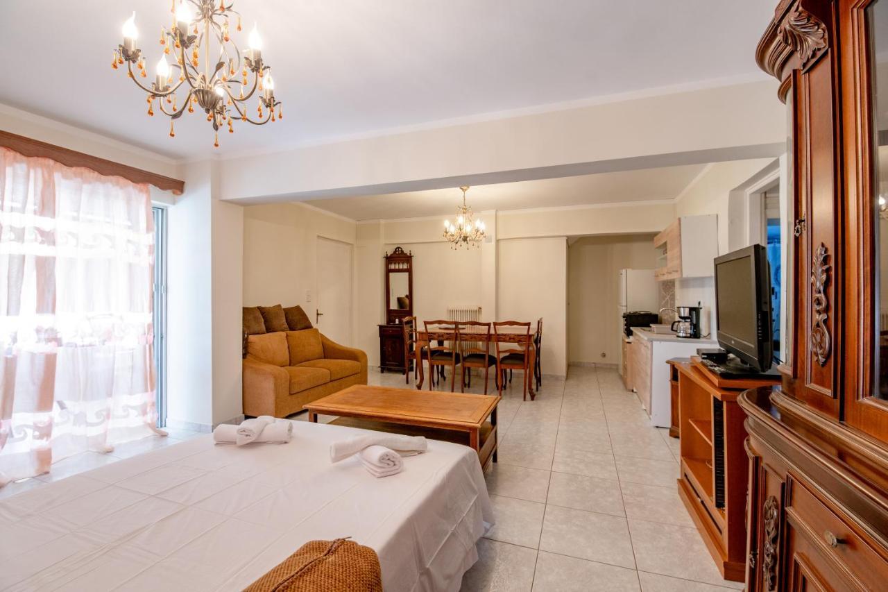 Evie'S Cozy Apartment Atenas Exterior foto
